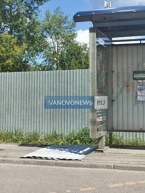 В Иванове незаконной рекламы на остановках становится всё больше